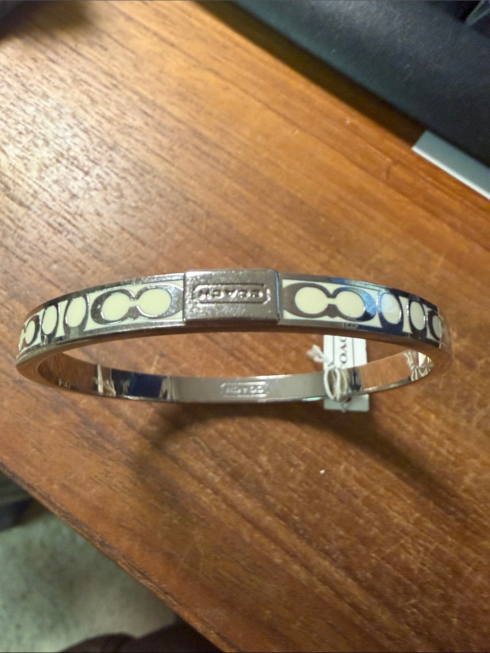 NEW!! Women’s Coach Signature Thin Bangle Bracelet Silver Tone and Enamel Inlay